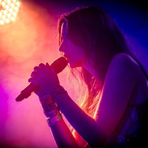 �������� � ������� Crimson Blue