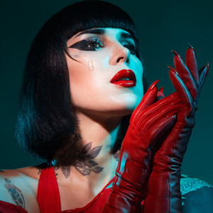 �������� �� Kat Von D - 'Love Made Me Do It'